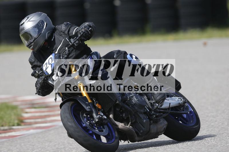 /Archiv-2025/09 22.04.2025 Cornu Master School ADR/gruen-vert/20